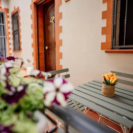 Casa Indipendente Free Parking - Wi-fi - Netflix Apartment *